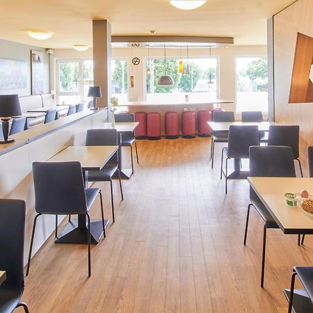 B&B Hotel Frankfurt-Nord Francfort-sur-le-Main Extérieur photo