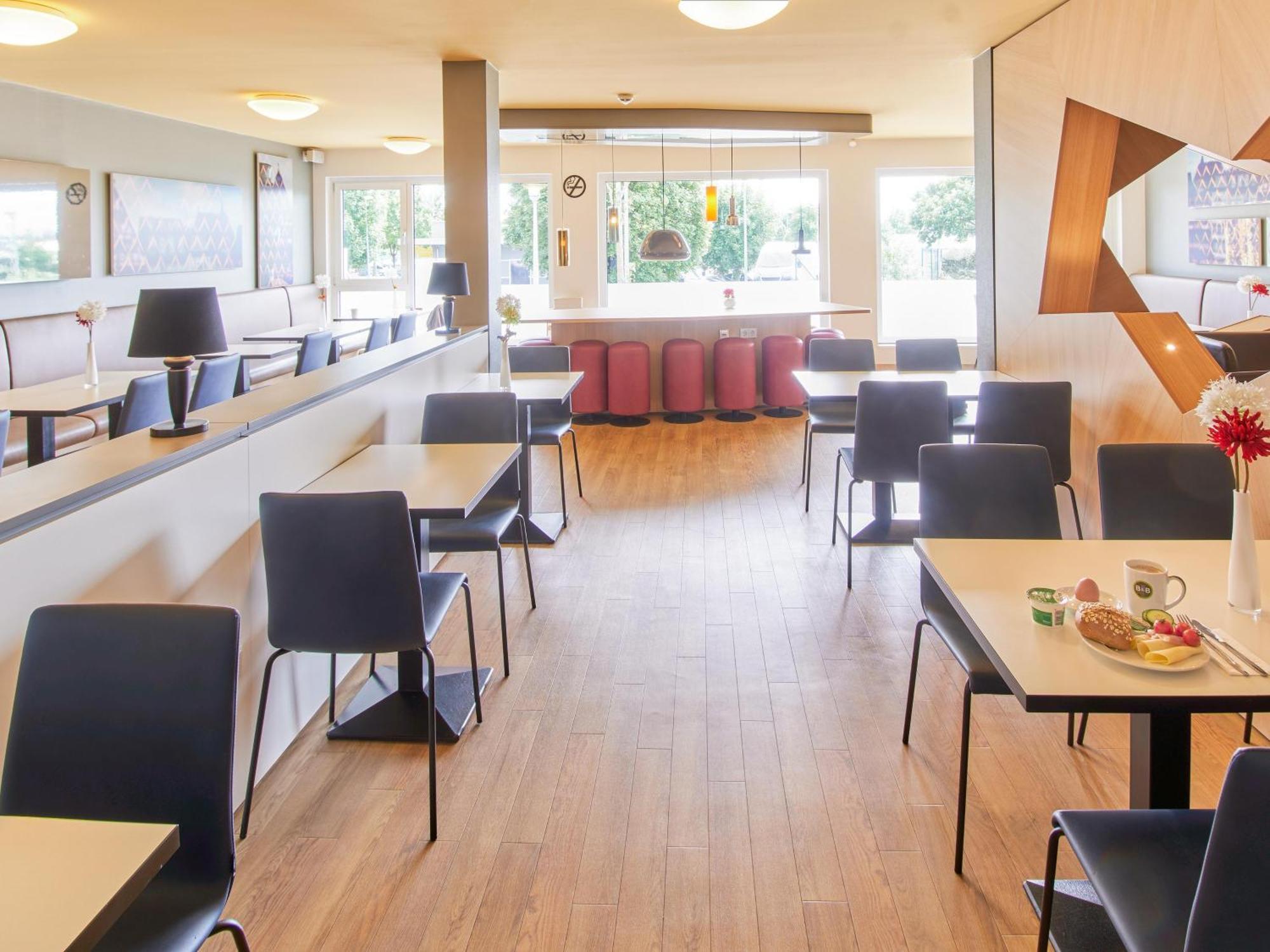 B&B Hotel Frankfurt-Nord Francfort-sur-le-Main Extérieur photo