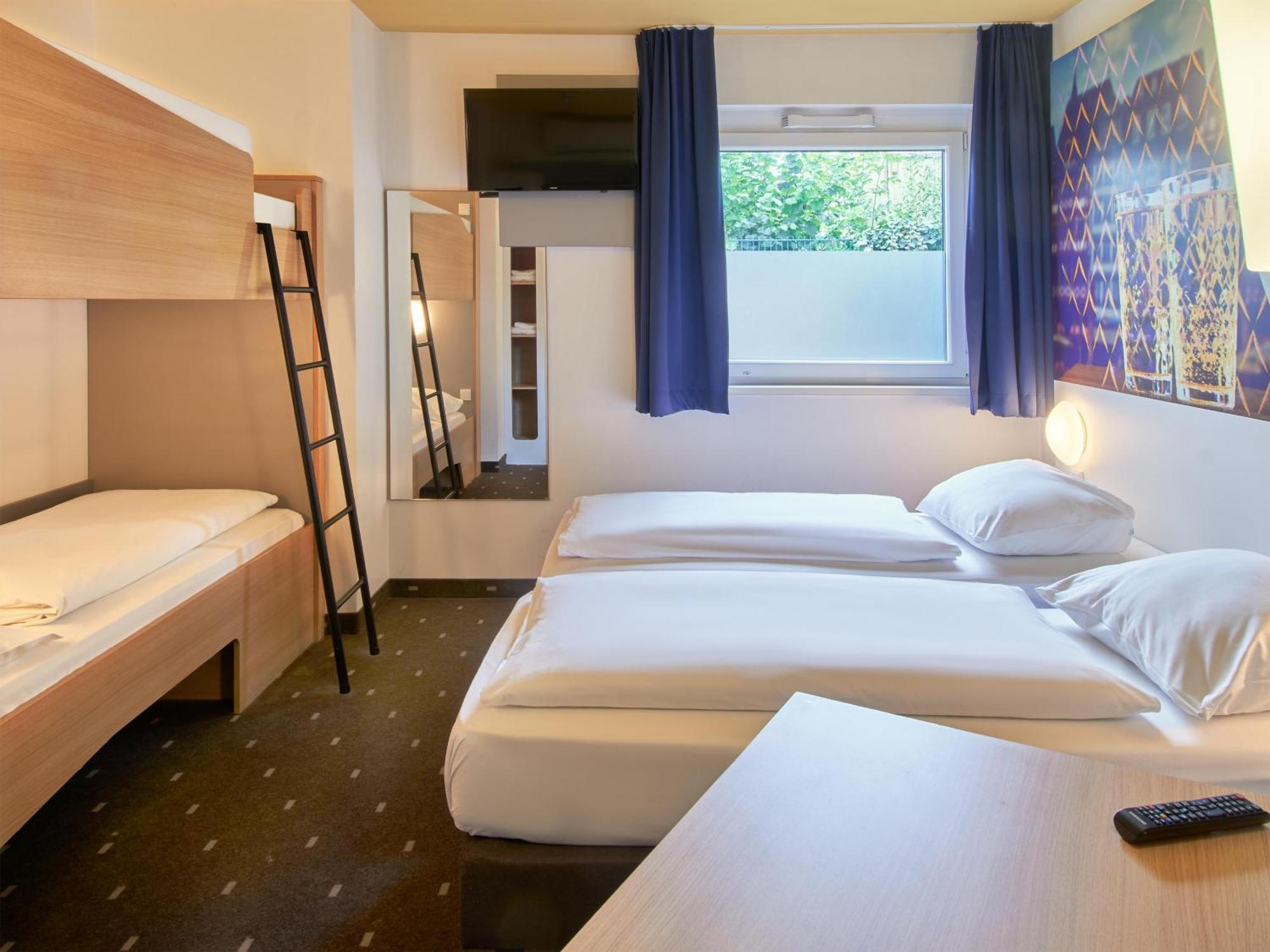 B&B Hotel Frankfurt-Nord Francfort-sur-le-Main Extérieur photo