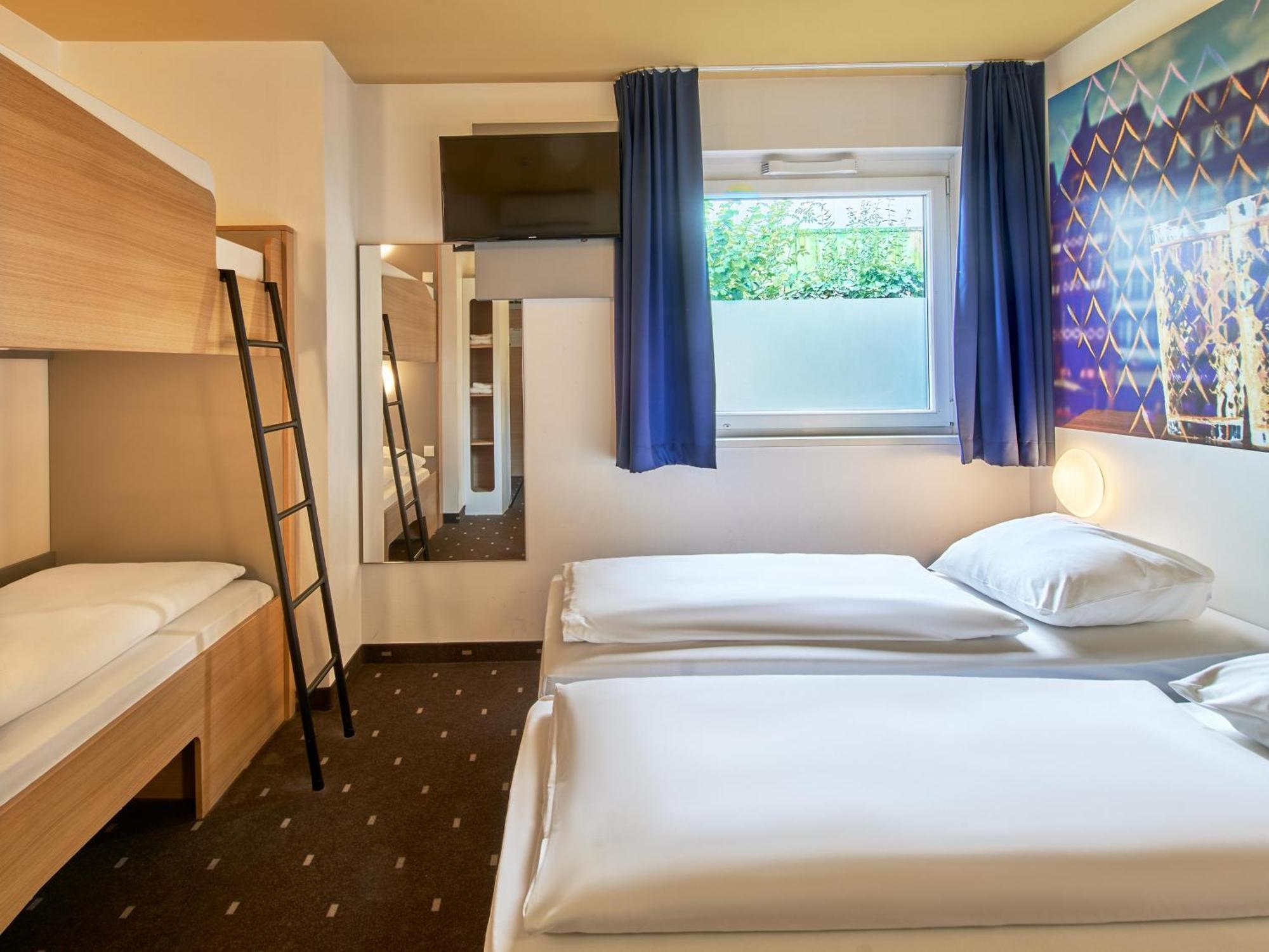 B&B Hotel Frankfurt-Nord Francfort-sur-le-Main Extérieur photo