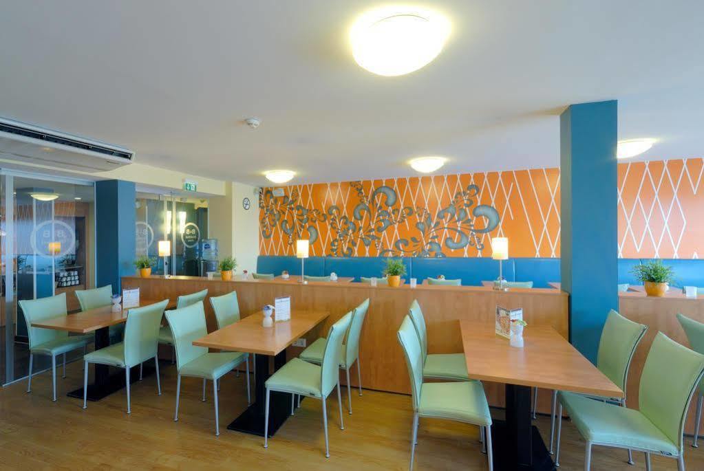 B&B Hotel Frankfurt-Nord Francfort-sur-le-Main Extérieur photo